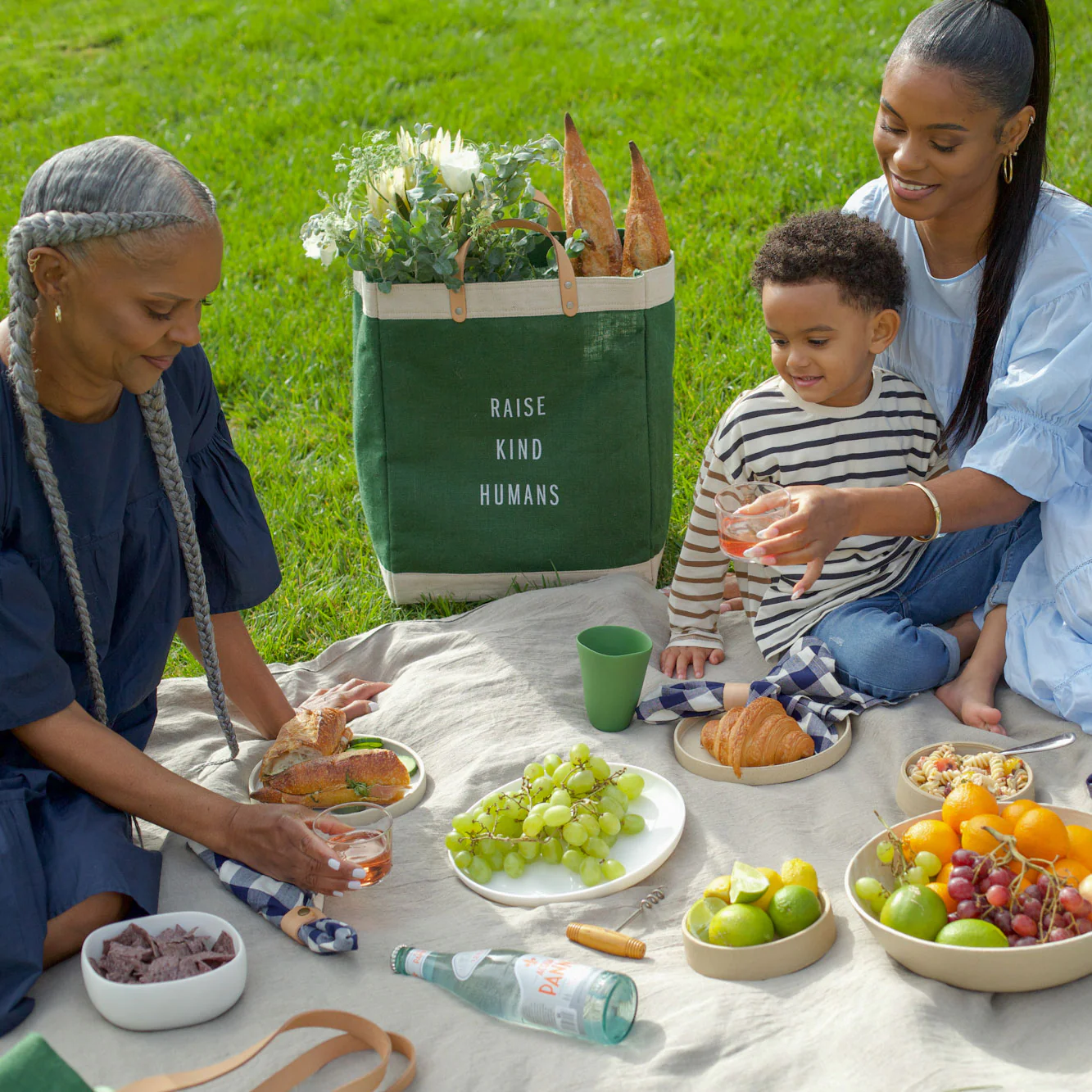 Market Bag in Field Green - Image 3
