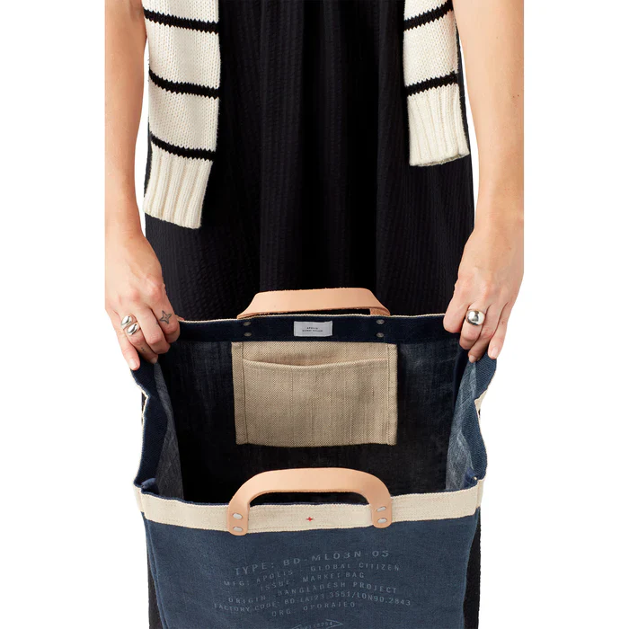 Market Bag in Navy - Image 3