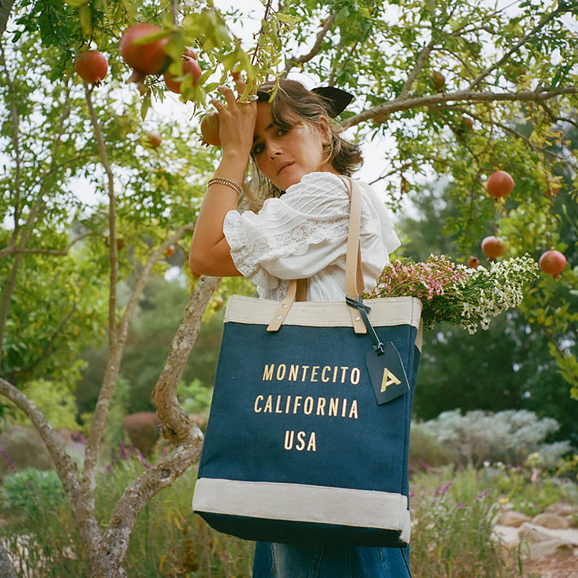Market Tote in Navy Gold Foil - Image 2