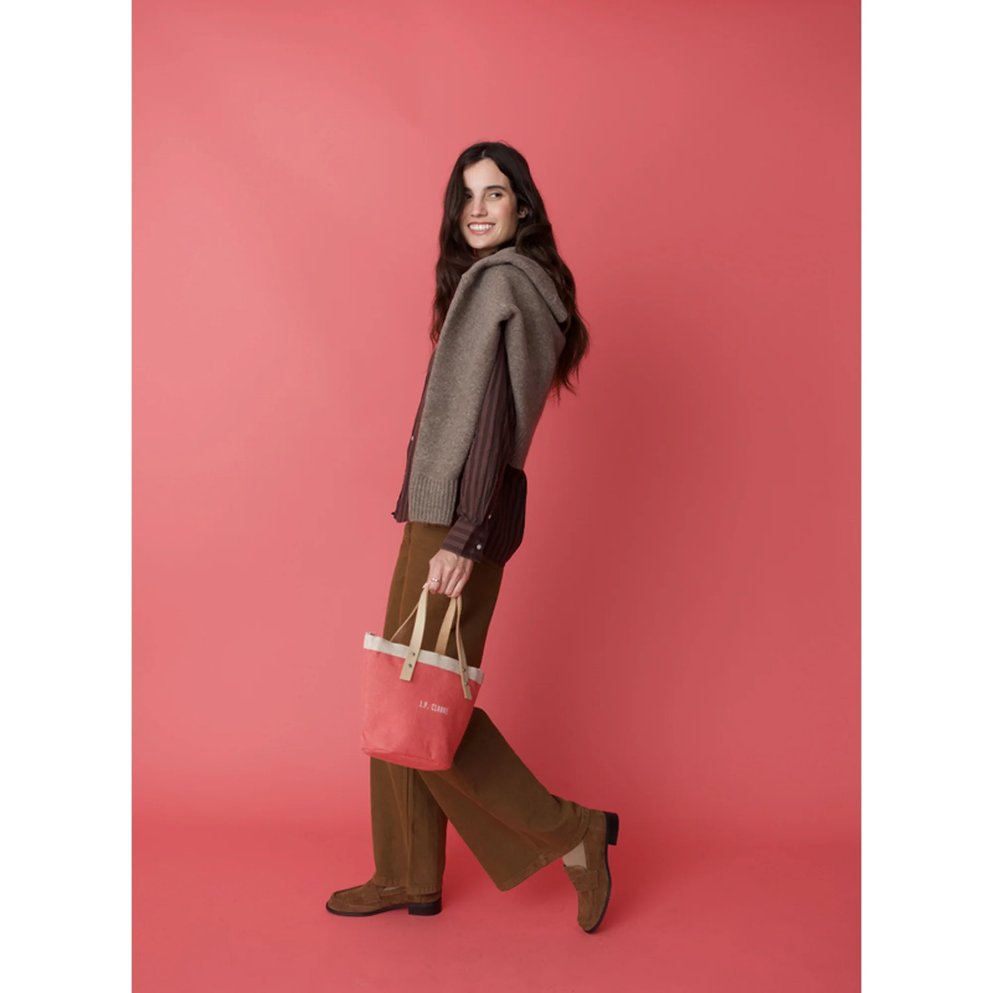Market Tote in Amaranth - Image 6