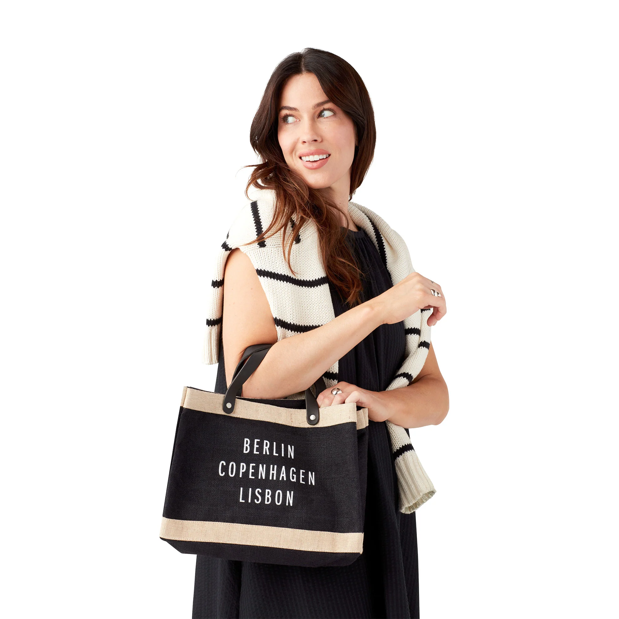 Petite Market Bag in Black - Image 3